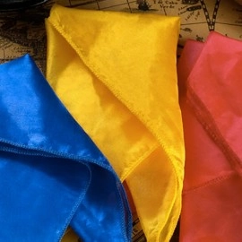 Chameleon Hanky by Hyunsoo Kim and Ethan Yip