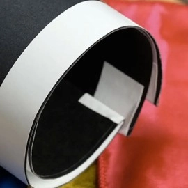 Chameleon Hanky by Hyunsoo Kim and Ethan Yip